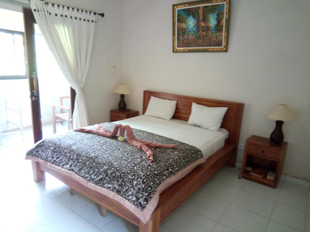 Mesari Homestay & Warung Амед Екстер'єр фото